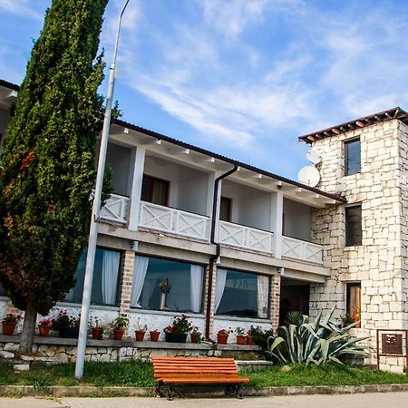 Dem Hotel Sukhumi Esterno foto